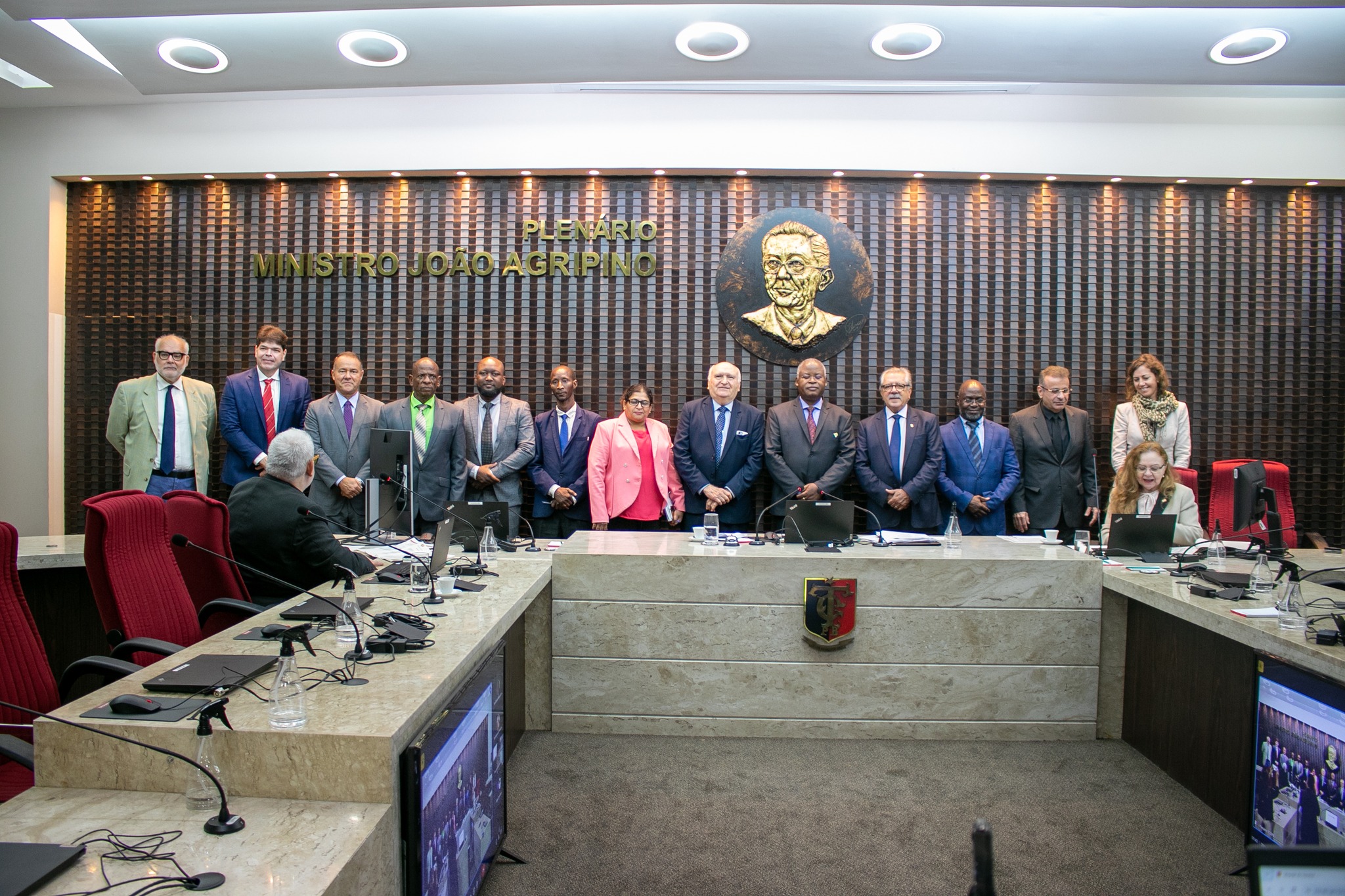 Delegação do Tribunal Administrativo de Moçambique visita o TCE PB para