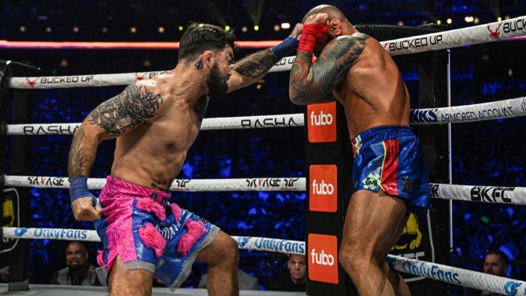 Mike Perry nocauteia Thiago Pitbull em 60 segundos no boxe sem luvas