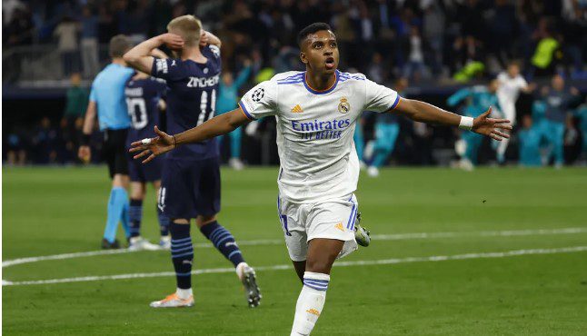 Rodrygo foi herói em Real Madrid x Manchester City na Champions 2021/22 — Foto: EFE