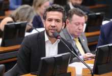 MaisPB • Polícia Federal indicia André Janones por suposta rachadinha no gabinete