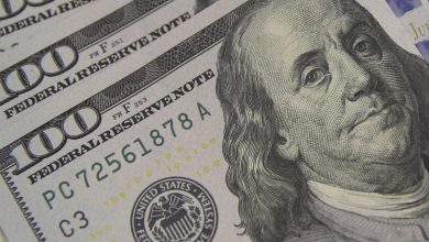 Dólar sobe para R$ 6,08 após iniciar dia em queda