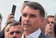 Flávio Bolsonaro afirma que há acordo para pautar anistia, não para aprovar