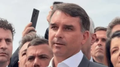 Flávio Bolsonaro afirma que há acordo para pautar anistia, não para aprovar