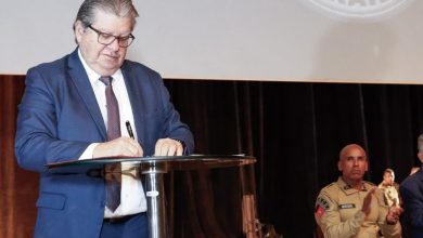 João Azevêdo promove 211 dirigentes e fecha 2025 com recorde de ascensões na PM