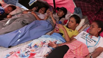 Familiares de presos políticos fazem greve de fome em Caracas