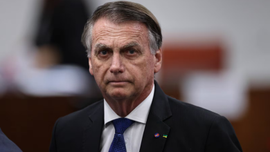 Bolsonaro é encaminhado ao hospital com quadro de vômitos e calafrios