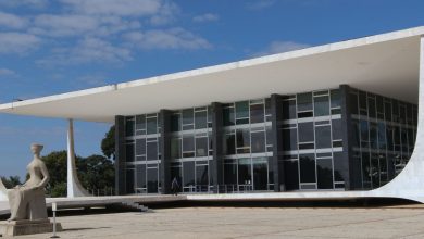 Defesa pede autorização do STF para que Bolsonaro possa operar ombro